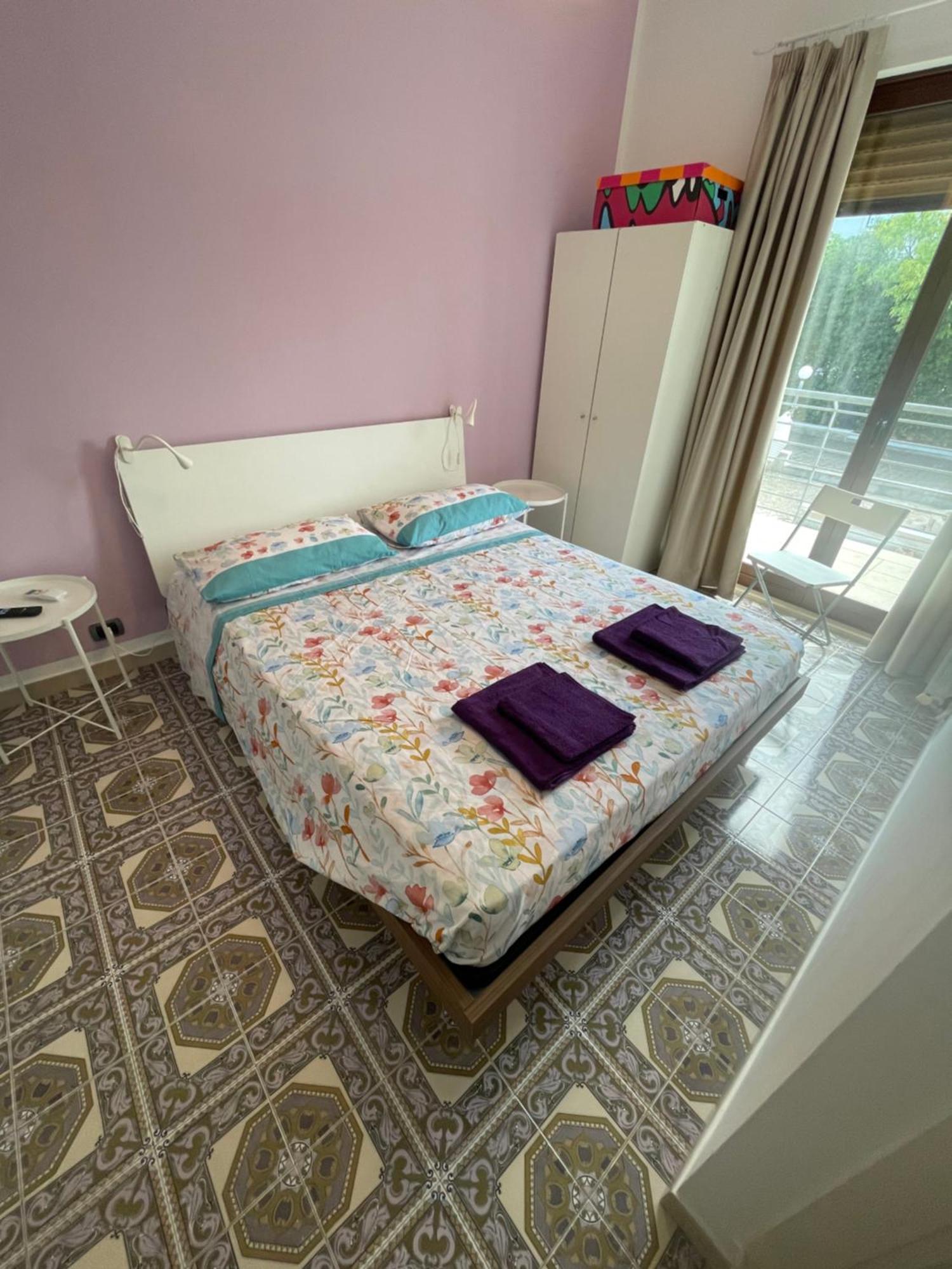 Trentatre Quarantatre Bed and Breakfast Mola di Bari Exteriör bild