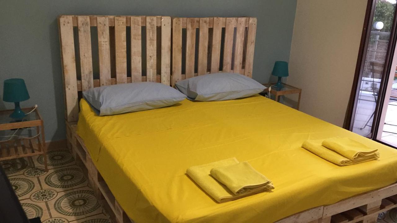 Trentatre Quarantatre Bed and Breakfast Mola di Bari Exteriör bild